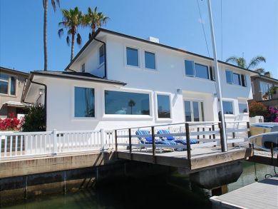 Luxury 4 Bedroom Newport Beach Waterfront Home Sleeps 8